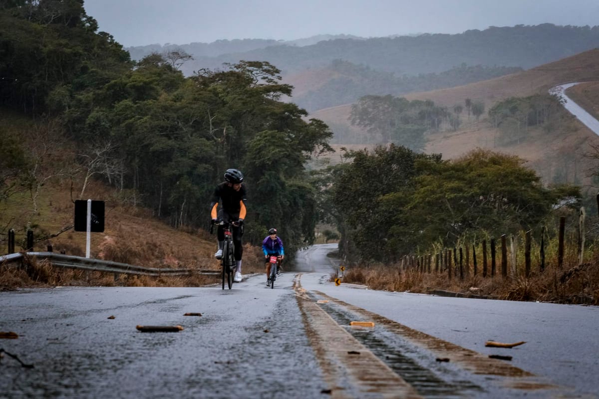 TRITON: Segundo dia teve  desafio da Serra do Piloto, com chuva e frio