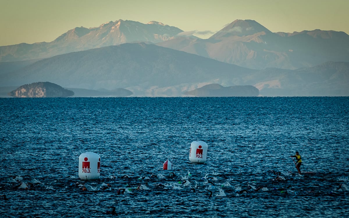 Mundial de IM 70.3 na Nova Zelândia recebe mais de 6.200 triatletas